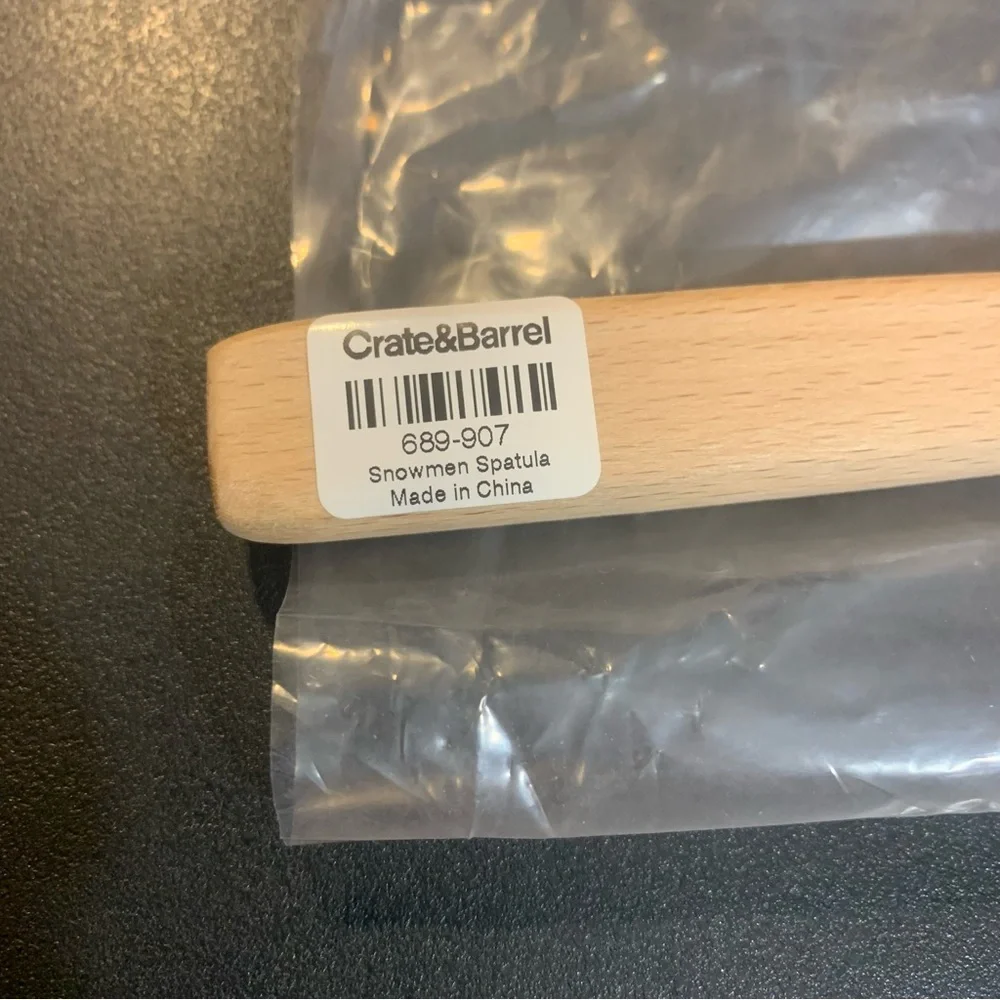 Crate & Barrel Snowmen Spatula Red Silicone with Wooden Handle Christmas NWT